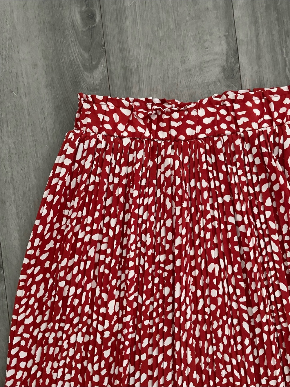 Women's Red & White Pleated Midi Skirt